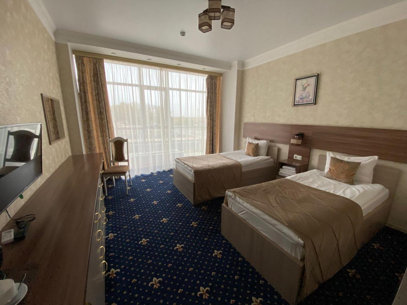 "Palazzo" Hotel Kostanay Room photo